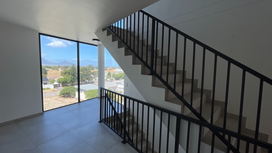 2 Bedroom Property for Sale in Table View Western Cape